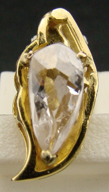 (image for) A Antique 20K Gold Intan Pendent