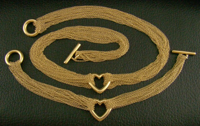 (image for) 18K "TIFFANY & CO" LOVE COLLECTION
